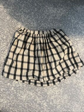 Girls Black & White Plaid Skirt - Brand: